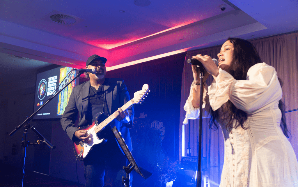 Dynamic handheld microphones for live events