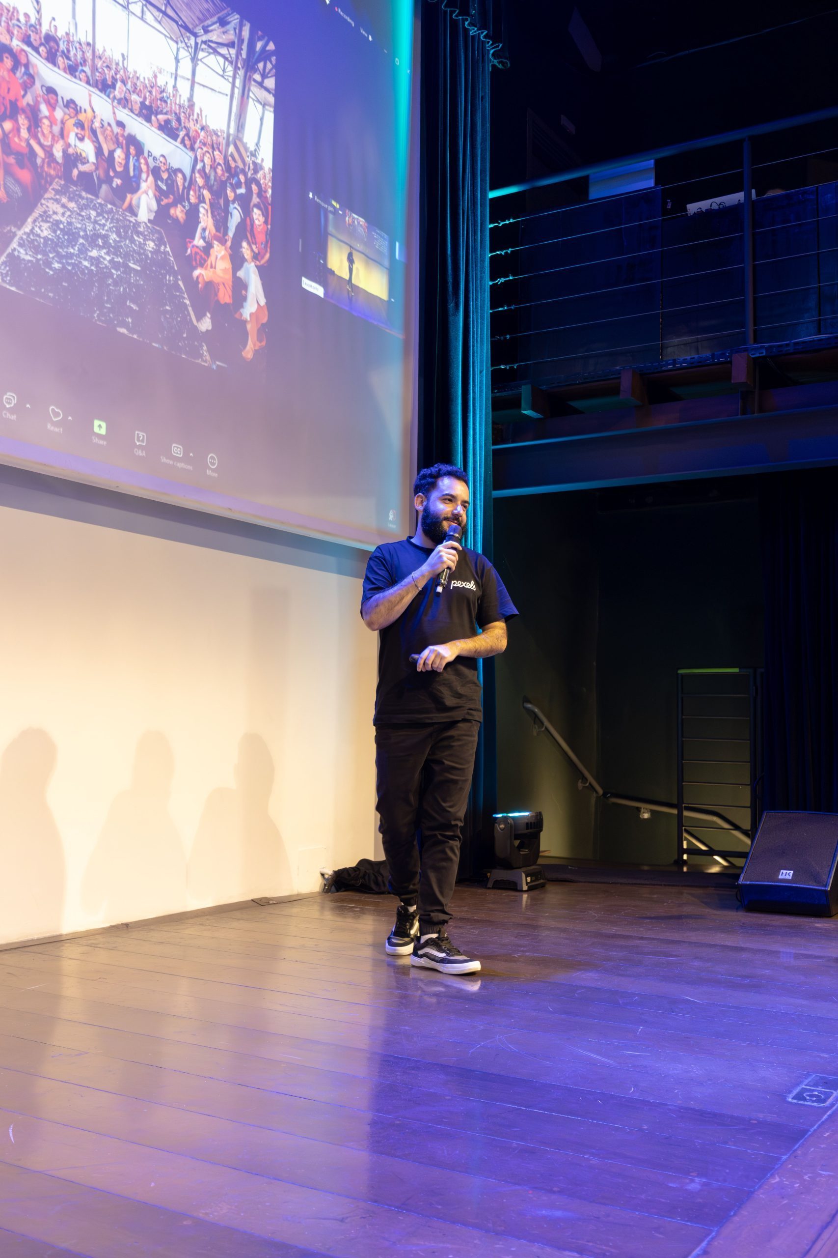 Audience engagement at a live event